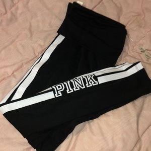 Victoria’s Secret Pink Leggings 💗